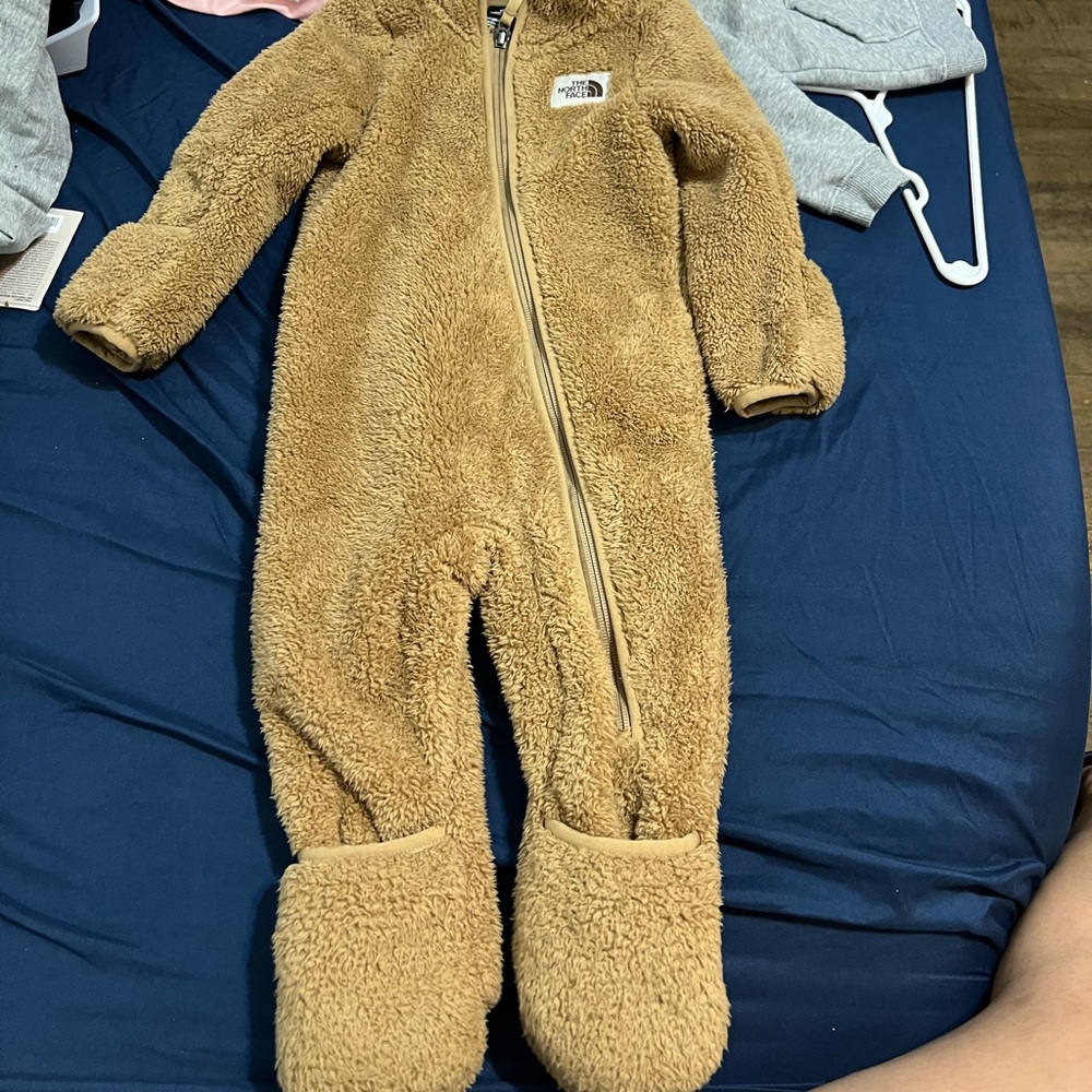 North face snow suit